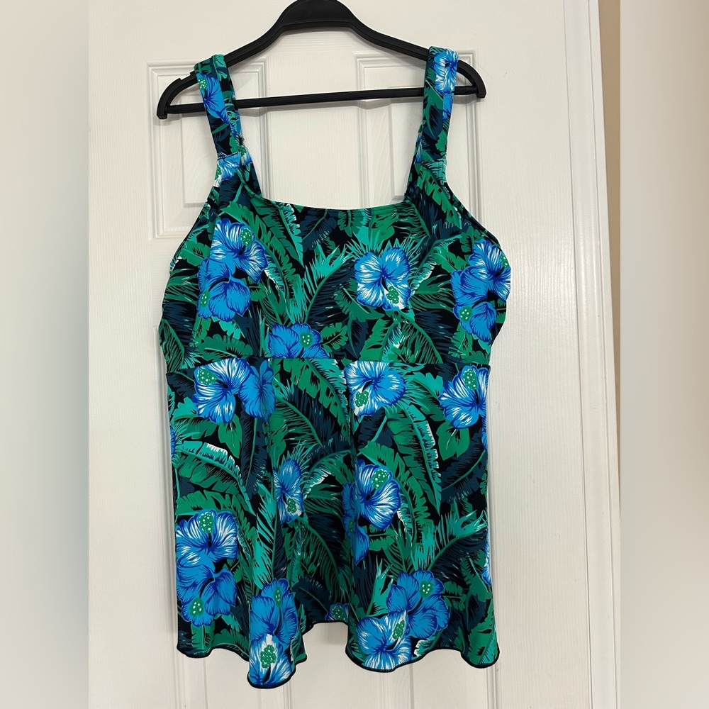 Land’s End Women's Flutter Scoop Neck Tankini Top